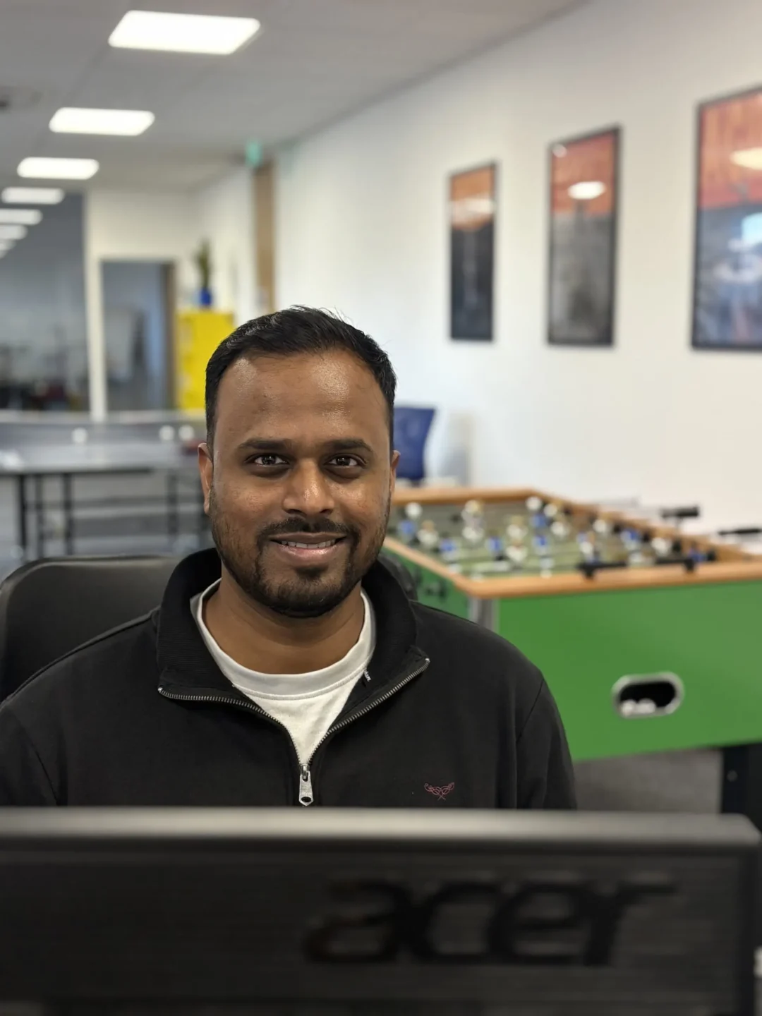 A portrait of an SEO copywriting specialist at Repeat Digital, focused on developing data-driven content strategies for clients.